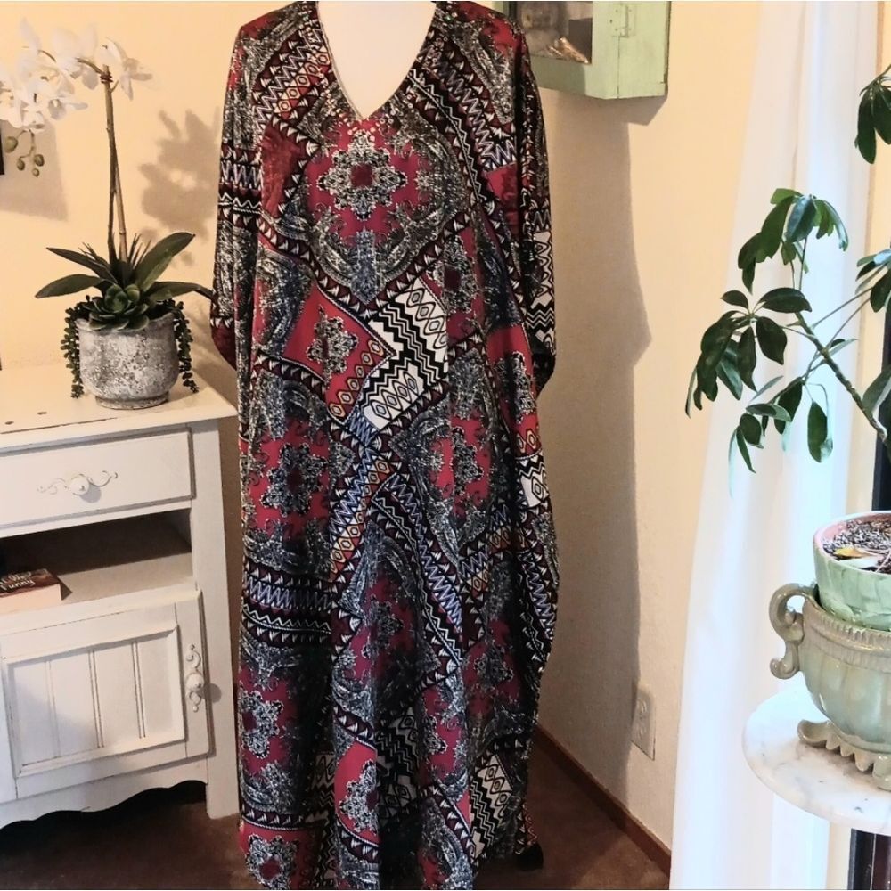 Sante Classic Satiny Geometric And Paisley Caftan. Global.